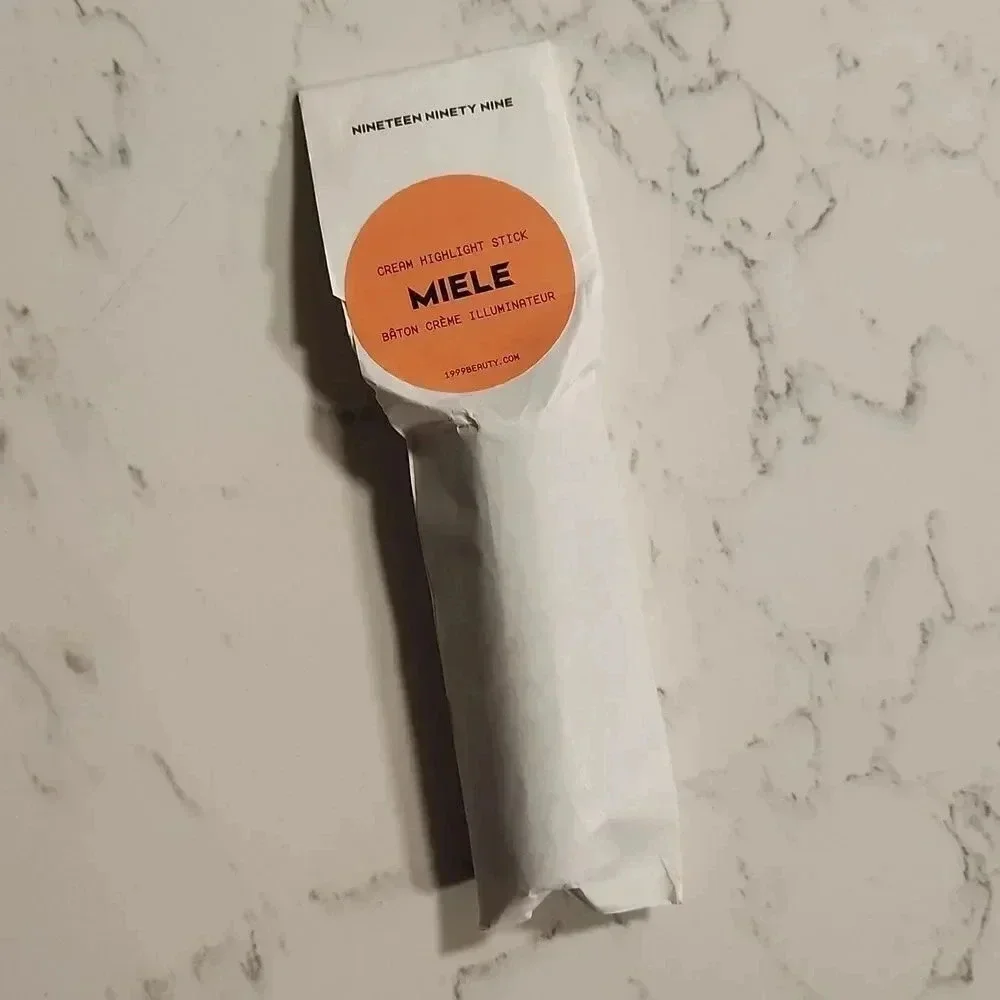 NEW SEALED 19/99 Cream Highlight Stick in MIELE